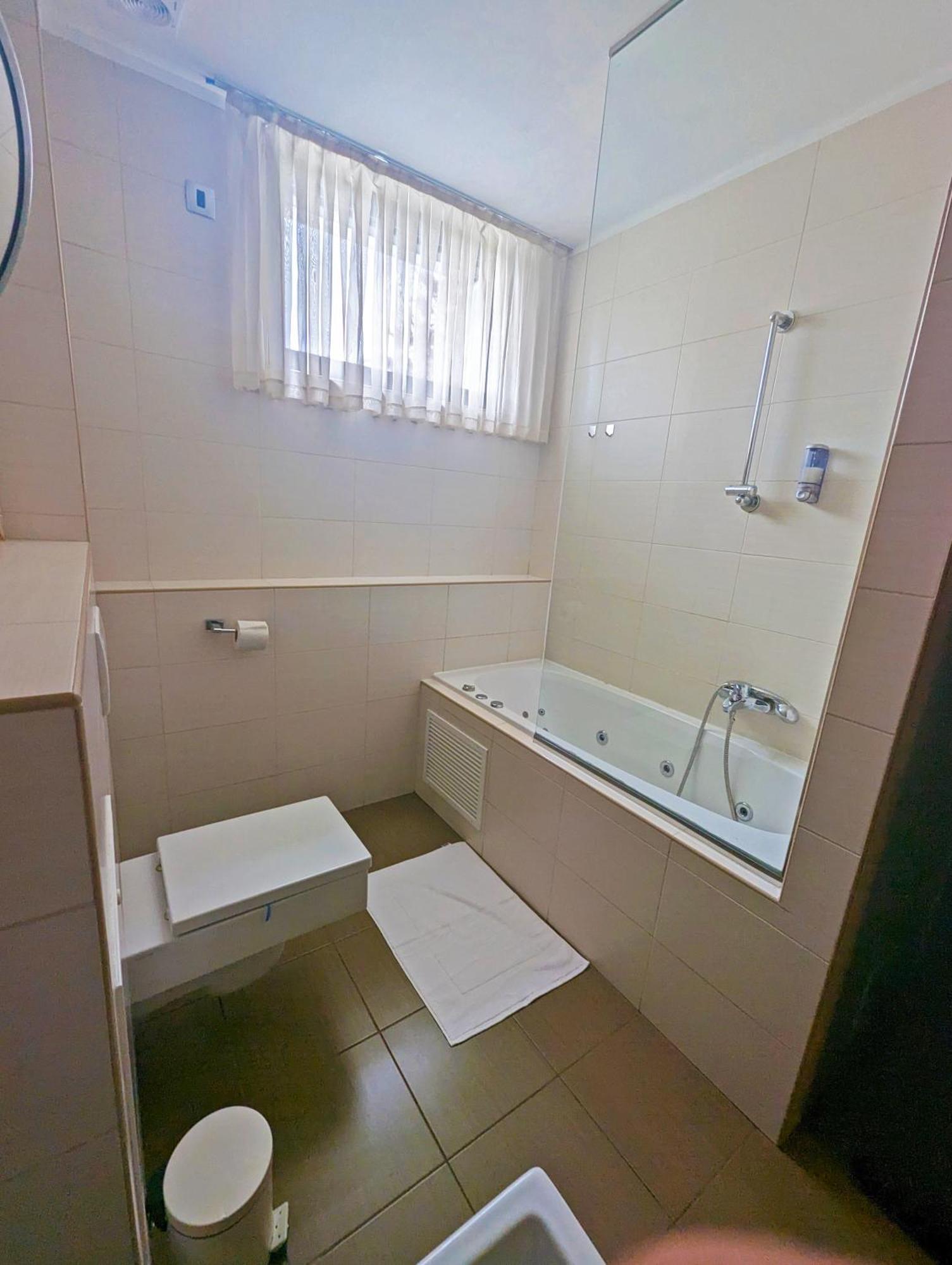 Nitro Rooms Ljubljana Ngoại thất bức ảnh